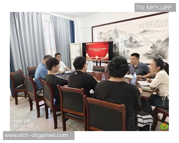 V5在冠军杯中的比赛经验表现分析与点评探讨