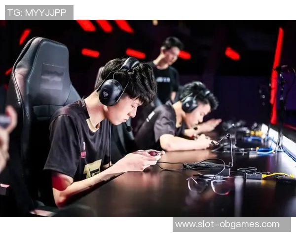 电竞实时数据分析RNG在王者荣耀中的节奏把控与胜负影响探讨 电竞实时数据分析RNG在王者荣耀中的节奏把控与胜负影响探讨