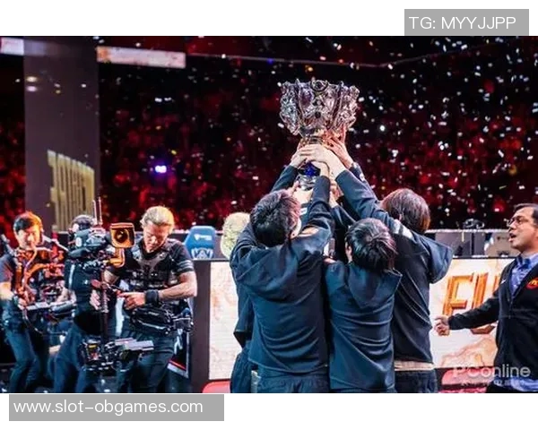 探寻FPX在DOTA2巨献中的灵活战术与团队协作之道